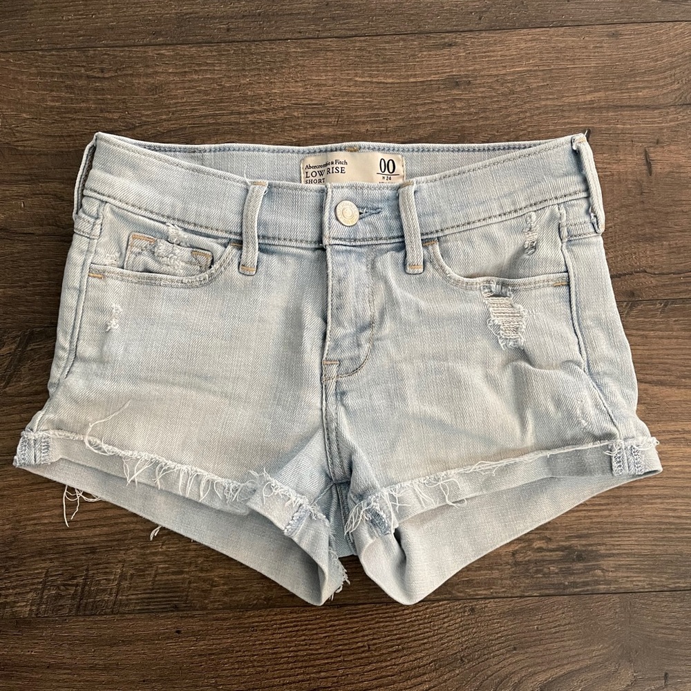 Abercrombie and Fitch 00 shorts